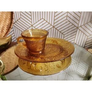 Set Of 5 Vintage Indiana Tiara Amber Sandwich Glass Oval Snack Plates and Cups